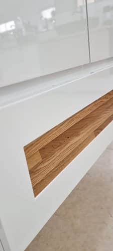 ארון אמבטיה תלוי לפי מידה רוחב עומק וצבע לפי בחירתך עם משטח עץ מלא להנחת כיור מונח דגם איטליה W