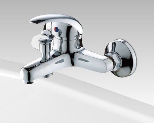 ברז מהקיר למילוי אמבטיה ו/או חיבור למוט פינוק צבע ניקל מבריק דגם MR0112CH