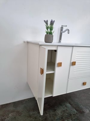 ארון אמבטיה תלוי לפי מידה רוחב וצבע לפי בחירתך עם כיור משטח חרס שקוע דגם מייסן