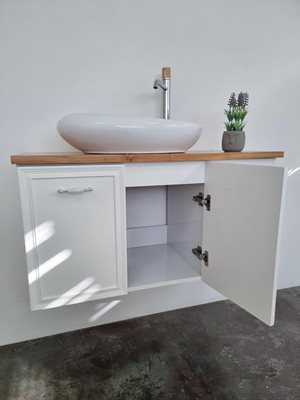 ארון אמבטיה תלוי לפי מידה רוחב עומק וצבע לפי בחירתך עם משטח עץ מלא להנחת כיור מונח דגם פלוטו