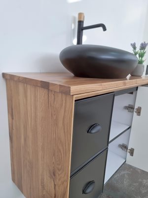 ארון אמבטיה תלוי לפי מידה רוחב עומק וצבע לפי בחירתך עם משטח עץ מלא להנחת כיור מונח דגם באדן