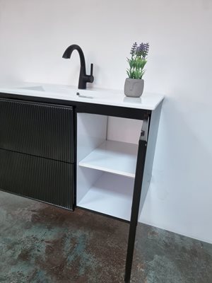 ארון אמבטיה תלוי לפי מידה רוחב עומק וצבע לפי בחירתך עם כיור משטח חרס שקוע דגם פוקס