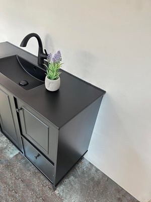 ארון אמבטיה עומד לפי מידה רוחב עומק וצבע לפי בחירתך עם כיור משטח חרס שקוע דגם אמן