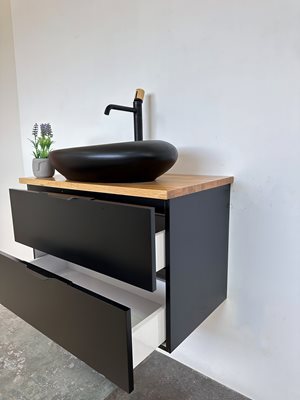 ארון אמבטיה תלוי לפי מידה רוחב עומק וצבע לפי בחירתך עם משטח עץ מלא להנחת כיור מונח דגם פראנק