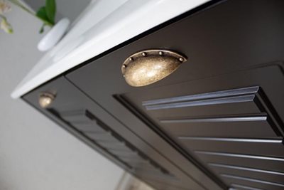 ארון אמבטיה עומד לפי מידה רוחב עומק וצבע לפי בחירתך עם כיור משטח חרס שקוע דגם רוסטה