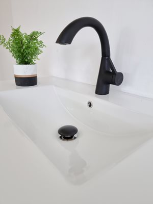 ארון אמבטיה תלוי רוחב 60, 80 ס"מ בעומק 46 ס"מ צבע לבן מט לבחירתך עם כיור משטח חרס שקוע דגם ג'ורג'יה W