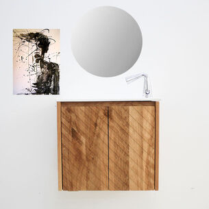 ארון אמבטיה תלוי רוחב 55 ס"מ בעומק 33 ס"מ עשוי מעץ מלא אלון מבוקע עם כיור משטח חרס שקוע דגם הובז