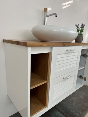 ארון אמבטיה תלוי לפי מידה רוחב עומק וצבע לפי בחירתך עם משטח עץ מלא להנחת כיור מונח דגם ברזיל