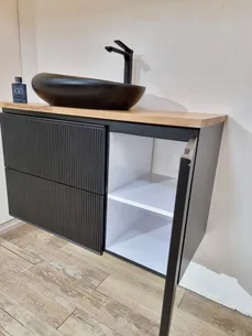 ארון אמבטיה תלוי לפי מידה רוחב עומק וצבע לפי בחירתך עם משטח עץ מלא להנחת כיור מונח דגם תאימז