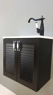 ארון אמבטיה תלוי לפי מידה רוחב עומק וצבע לפי בחירתך עם כיור משטח חרס שקוע דגם סול