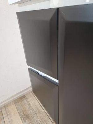 ארון אמבטיה תלוי לפי מידה רוחב עומק וצבע לפי בחירתך עם משטח עץ מלא להנחת כיור מונח דגם מסינה