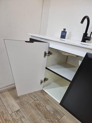 ארון אמבטיה תלוי לפי מידה רוחב עומק וצבע לפי בחירתך עם כיור משטח חרס שקוע דגם שנידר