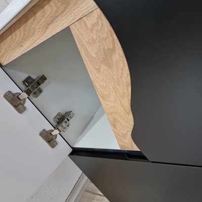 ארון אמבטיה עומד לפי מידה רוחב עומק וצבע לפי בחירתך עם כיור משטח חרס שקוע דגם ברוני