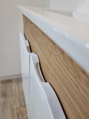 ארון אמבטיה תלוי לפי מידה רוחב עומק וצבע לפי בחירתך עם כיור משטח חרס שקוע דגם נטלן