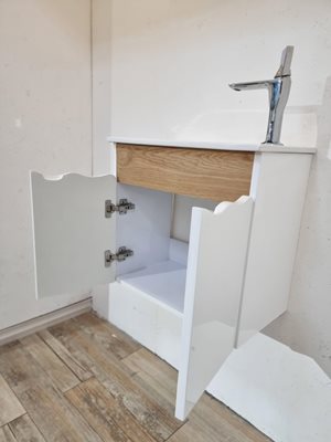 ארון אמבטיה תלוי לפי מידה רוחב עומק וצבע לפי בחירתך עם כיור משטח חרס שקוע דגם נטלן