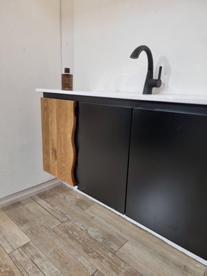 ארון אמבטיה תלוי לפי מידה רוחב עומק וצבע לפי בחירתך עם כיור משטח חרס שקוע דגם מילאנו