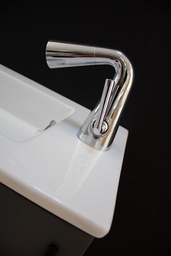 ארון אמבטיה תלוי לפי מידה רוחב עומק וצבע לפי בחירתך עם כיור משטח חרס שקוע דגם דאדלי