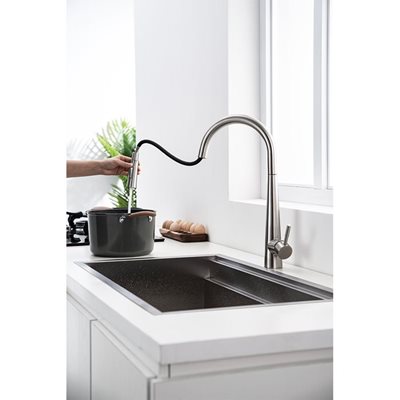 ברז מטבח מגיע עם פיה מסתובבת ונשלפת צבע ניקל מוברש דגם K149