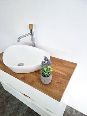 ארון אמבטיה תלוי לפי מידה רוחב עומק וצבע לפי בחירתך עם משטח עץ מלא להנחת כיור מונח דגם באדו