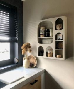 כוננית מדפים אמורפית תלויה רוחב 80 ס"מ גובה 100 ס"מ דגם 6680A