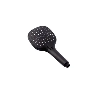 מזלף יד מרובע עשוי מחומר פלסטיק קשיח ABS ויש לו 3 מצבי זרימה צבע שחור מט דגם 985BL