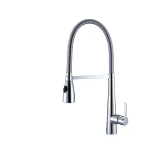 ברז מטבח מגיע עם פיה מסתובבת ונשלפת קפיצי צבע ניקל מבריק דגם KM0922CH