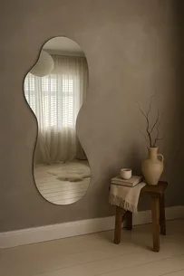 מראת גוף מרחפת בצורה אמורפית לתליה ללא מסגרת רוחב 70 ס"מ גובה 180 ס"מ דגם LM-73